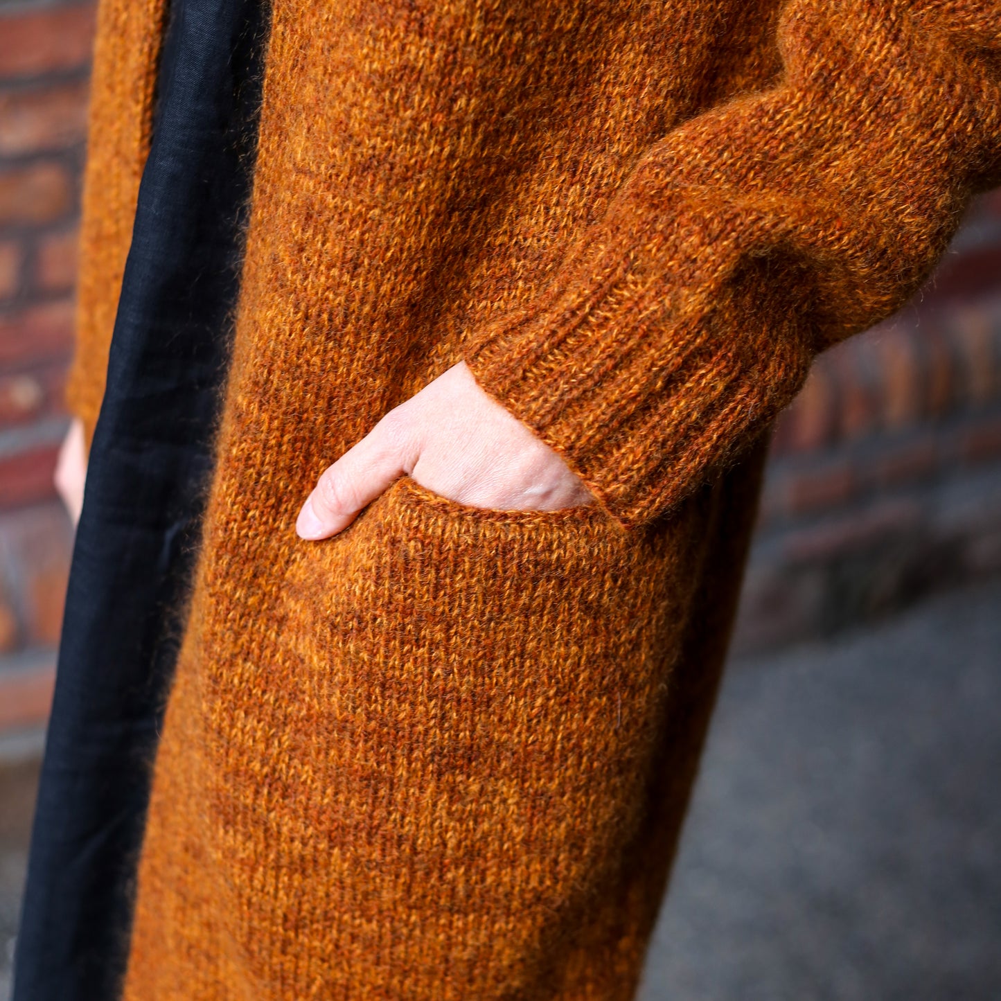 Studio cardigan
