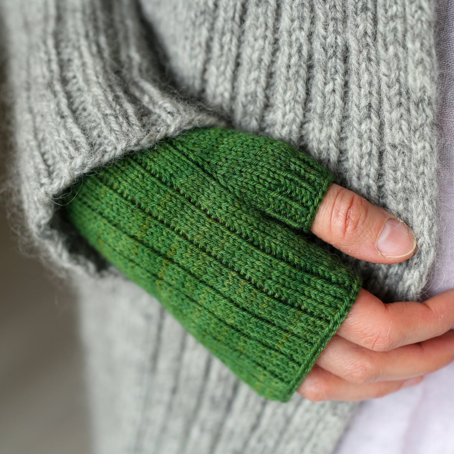 Pilea mitts