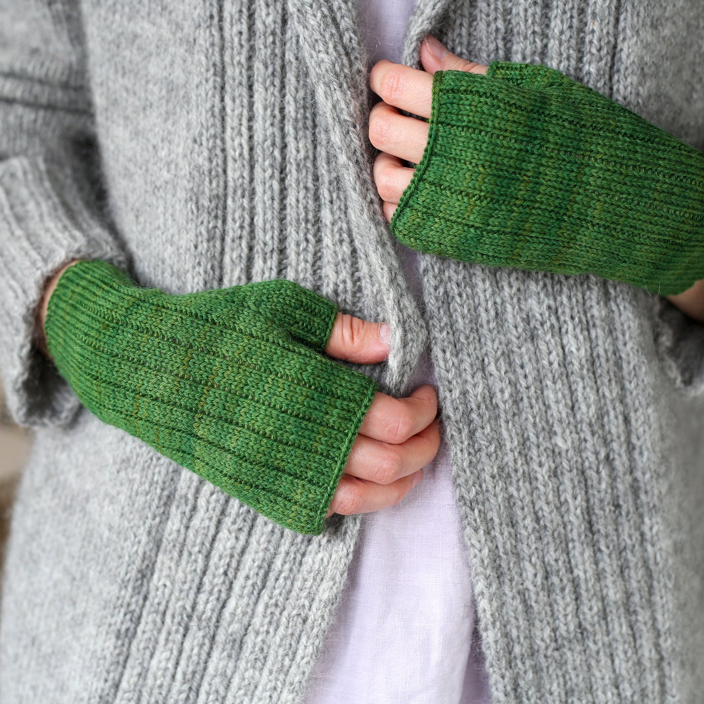 Pilea mitts