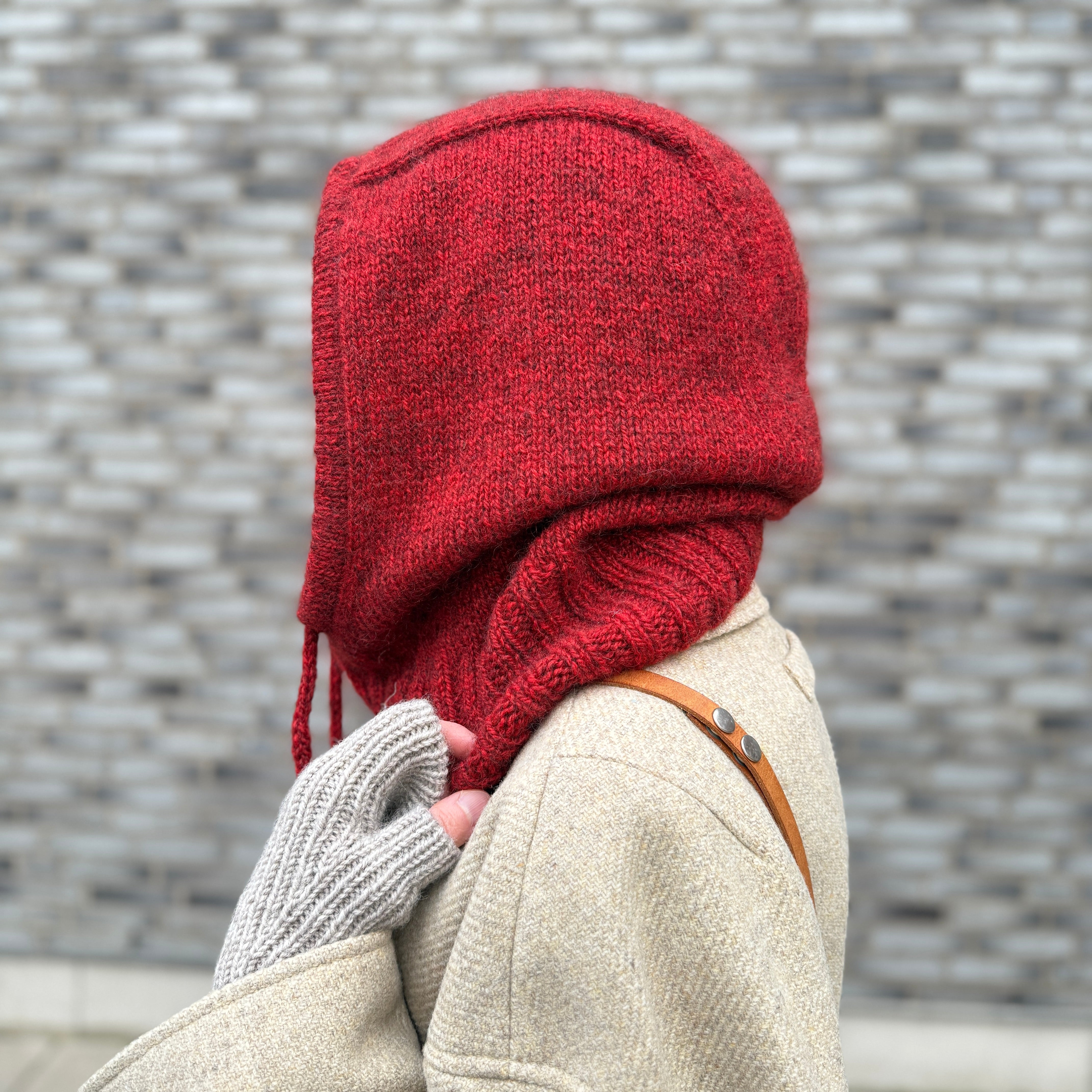 【試着のみ】MHL KNITTED HOOD Margaret Howell MHL Knitted Hood Lambswool Conker – Très Bien