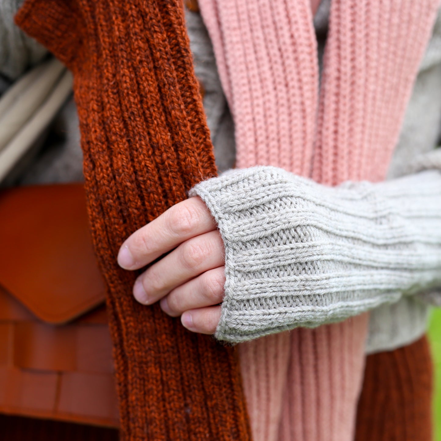 Molly mitts