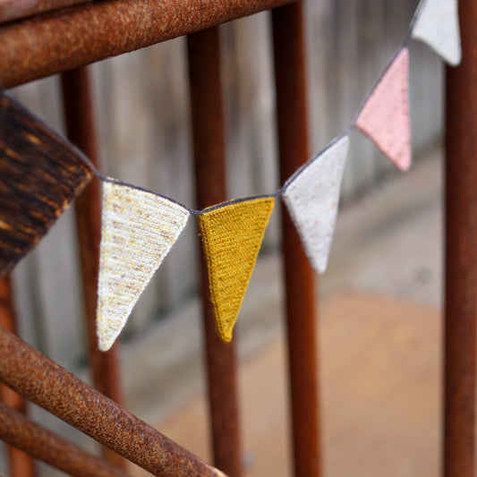 Fira bunting flags